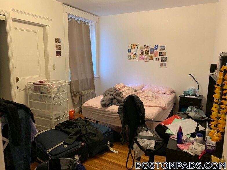 Building Photo - 27 Egremont Rd