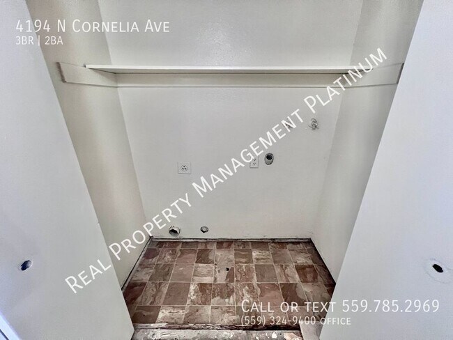 Building Photo - $1,495 Cornelia & Ashlan, 3 bedroom - N. C...