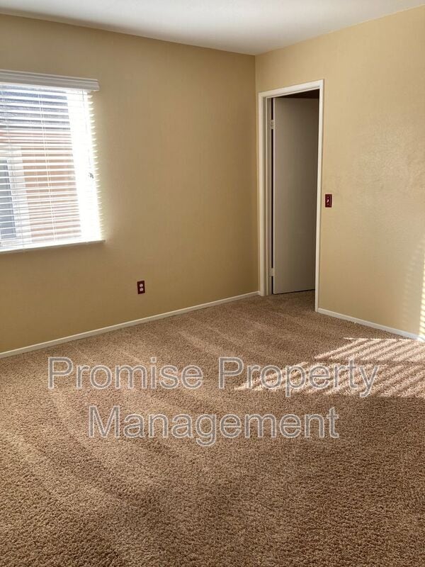 Building Photo - 4504 Arbor Glen Way