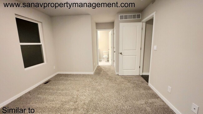 Building Photo - Spacious Single-Family Ranch with Finished Basement in West Des Moines – Now Just $1995 (Was $2095)!