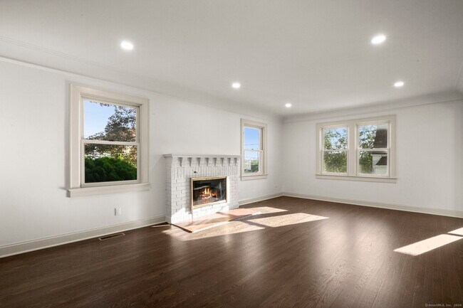 Building Photo - 109 Byram Rd