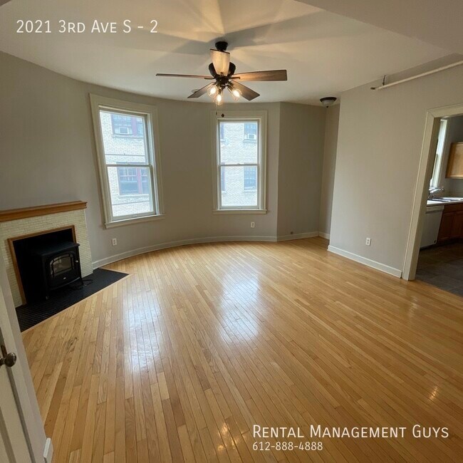 Building Photo - 2021 3rd Ave S