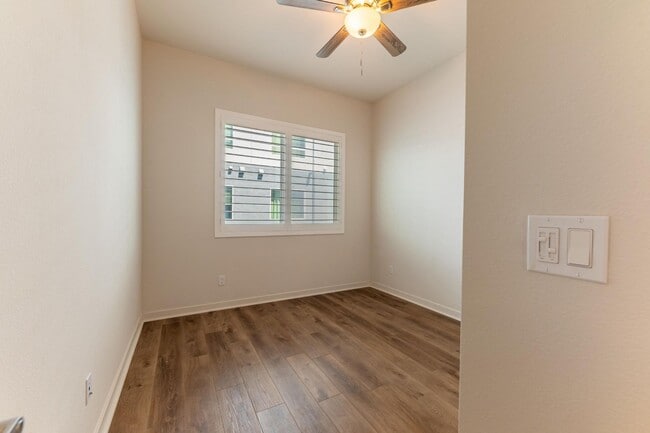 Building Photo - Otay Ranch  3 bd /2 ba Newer Condo w Garage, Laundry + More!