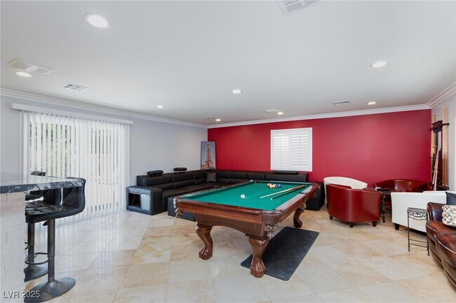 Building Photo - 5033 Saluda Cir