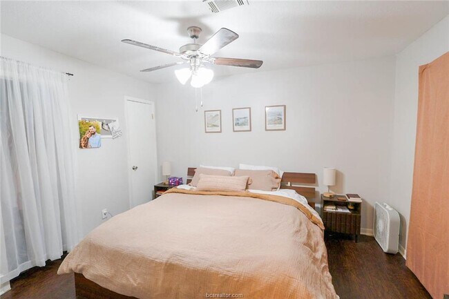 Building Photo - 619 San Benito Ct