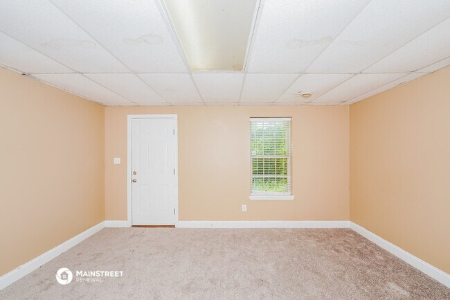 Building Photo - 680 Starlite Dr