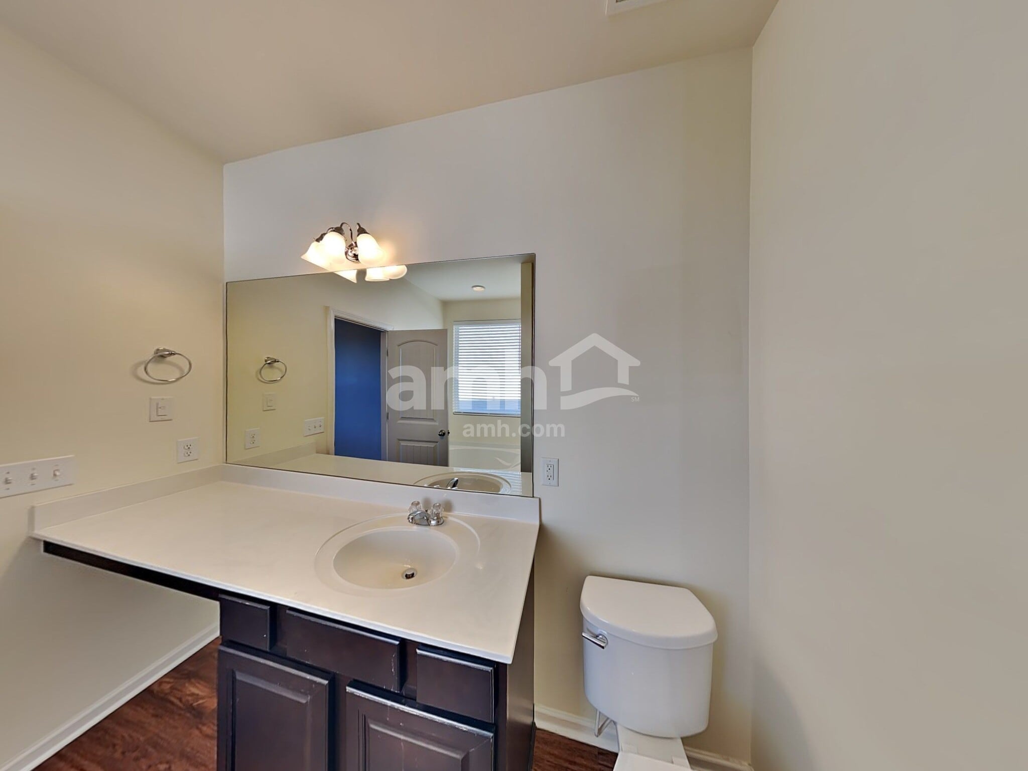 Building Photo - 1241 Riverbirch Way