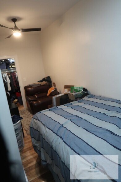 Building Photo - 4526 N Sheridan Rd