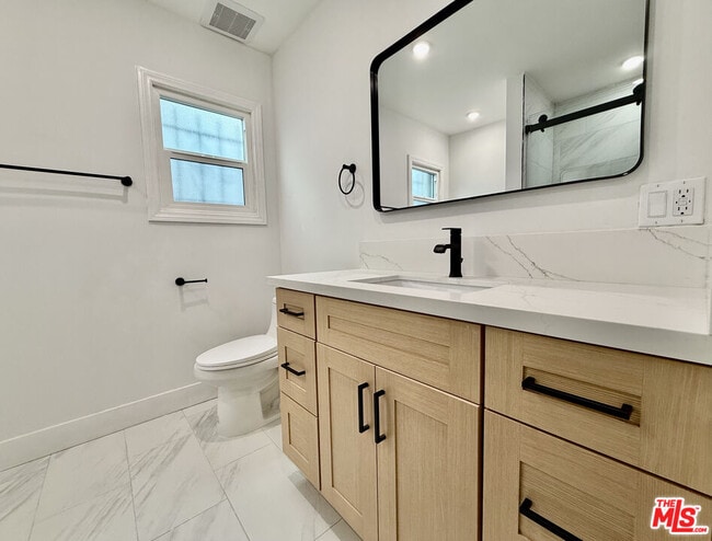 Building Photo - 1221 West Blvd