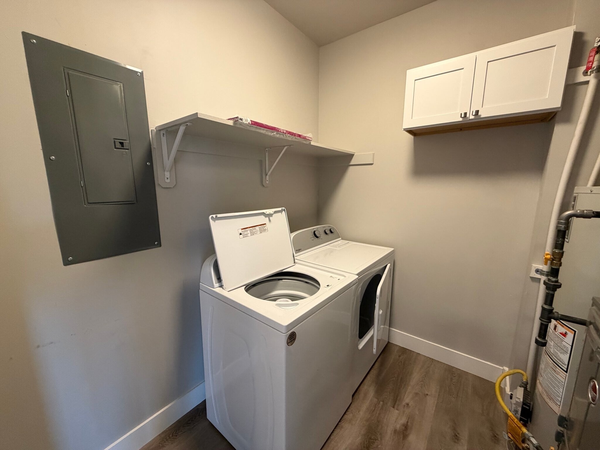 Building Photo - 3250 Rosebud Dr