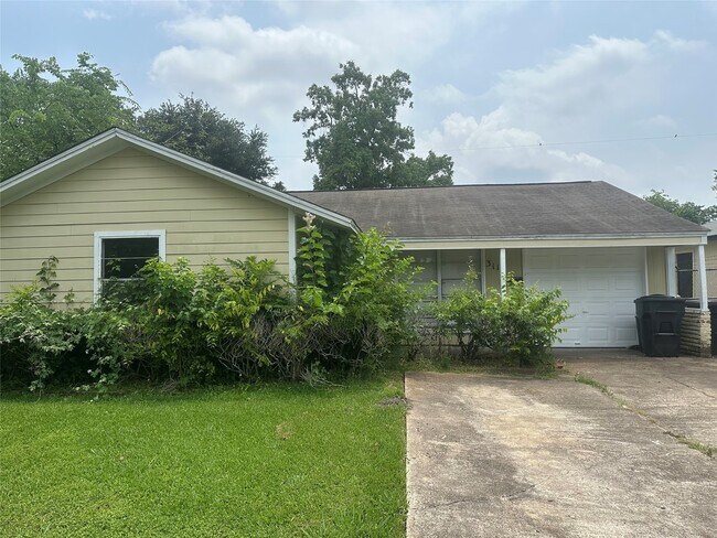 Primary Photo - 3118 Dacca Dr