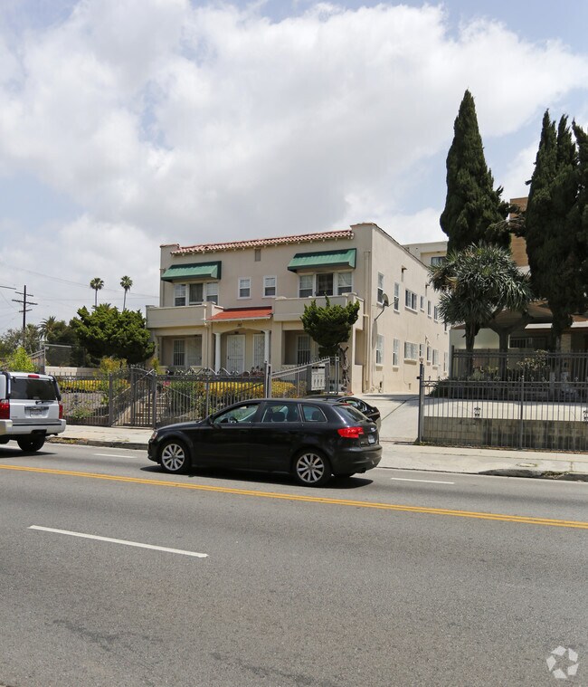Primary Photo - 310 S Wilton Pl