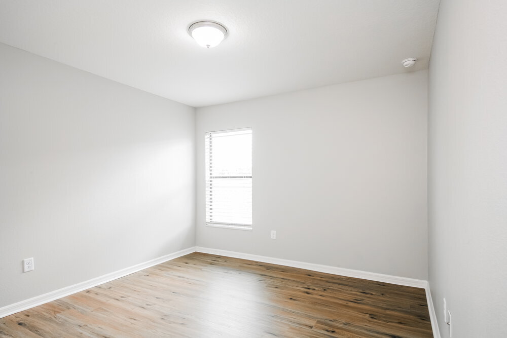 Building Photo - 6543 Redbay Dr