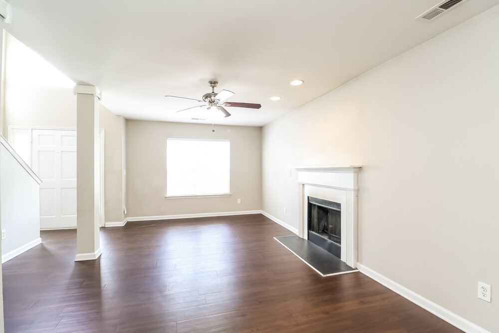 Building Photo - 7823 Montbrook Dr