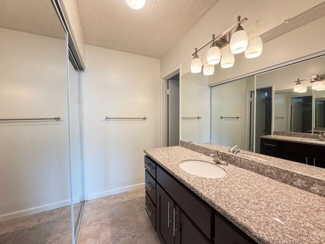 Building Photo - 4115 Hilaria Way