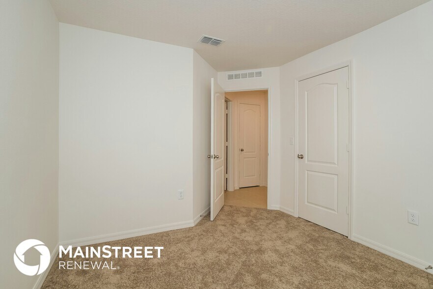 Building Photo - 1661 Hideaway Flat St