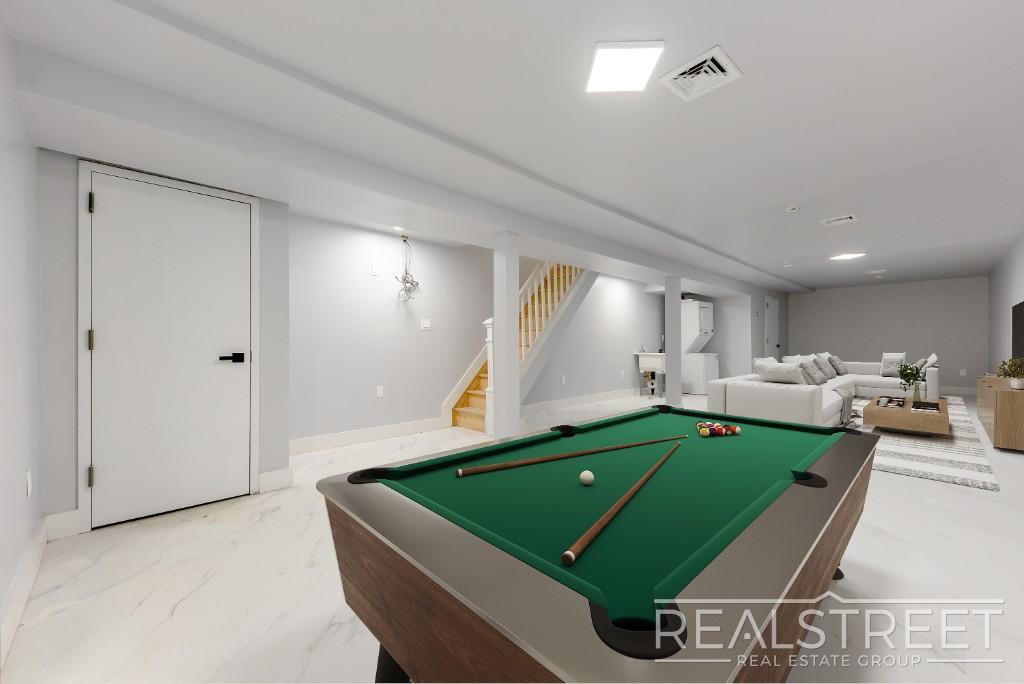 Building Photo - Stunning Brand New 1.5 Bed Duplex with Pri...