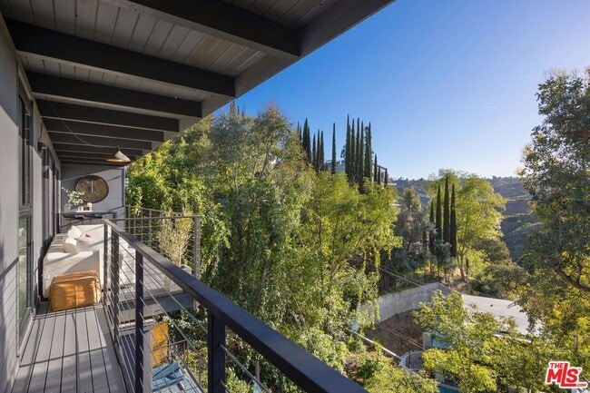 Building Photo - 7900 W Willow Glen Rd