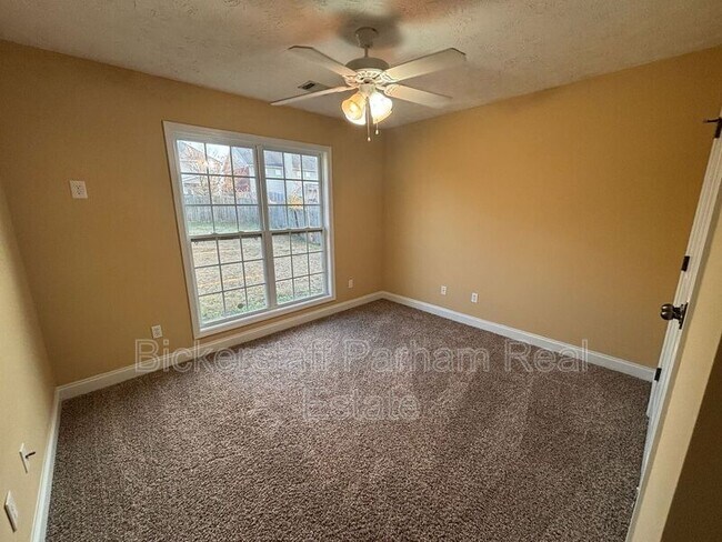 Building Photo - 385 Lee Rd 2141