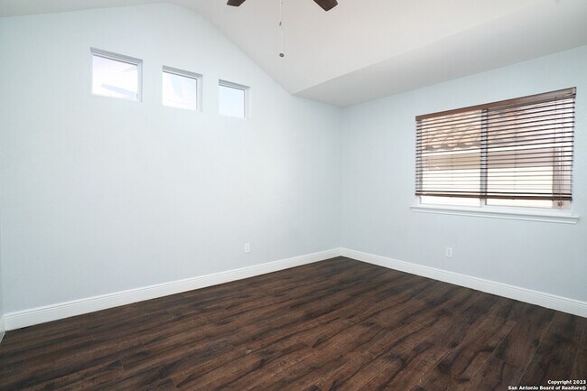 Building Photo - 1354 Crown Brook