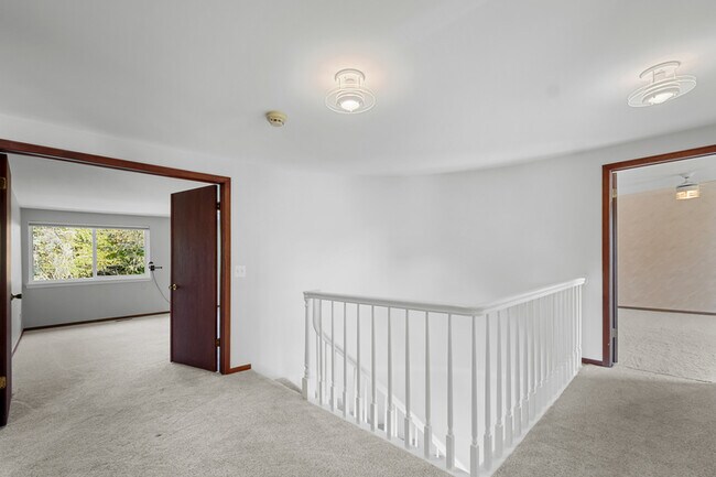 Building Photo - 3072 Brewster Ct