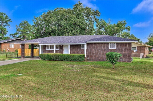 Building Photo - 1831 Cottonwood Dr