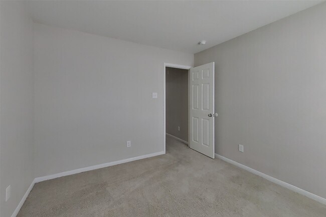 Building Photo - 12223 Elm Orch Trl