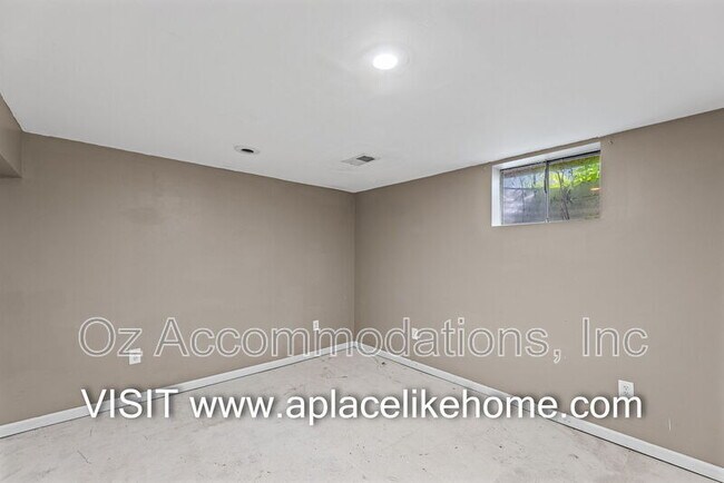 Building Photo - 11414 Norton Ave