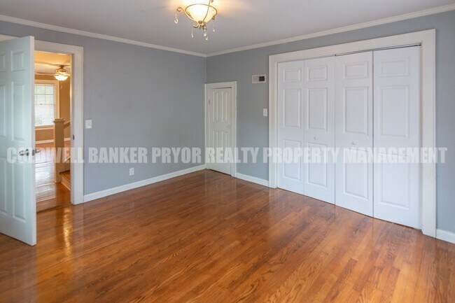 Building Photo - 203 California Ave