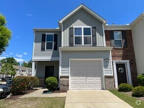 Building Photo - Corner Unit 3BD, 2.5BA Townhouse in North ...