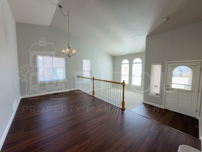 Building Photo - 6733 Summer Grace St