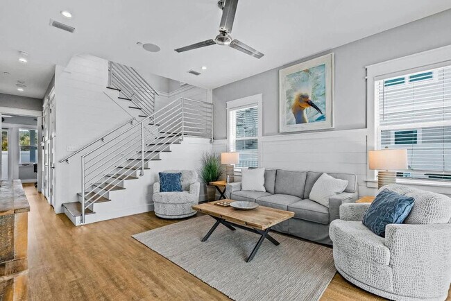 Building Photo - 14324 Front Beach Rd