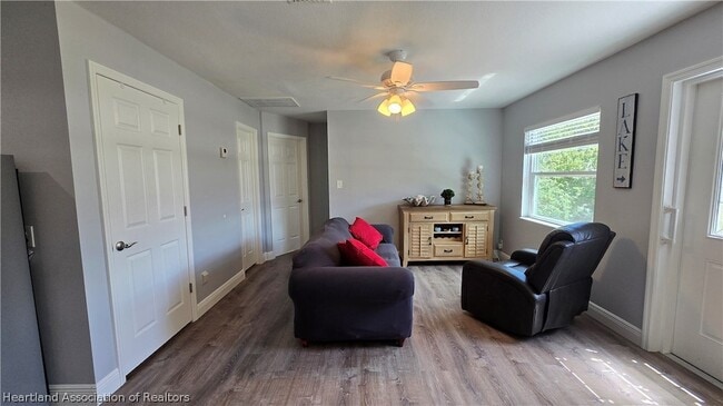 Building Photo - 681 Lake June Rd