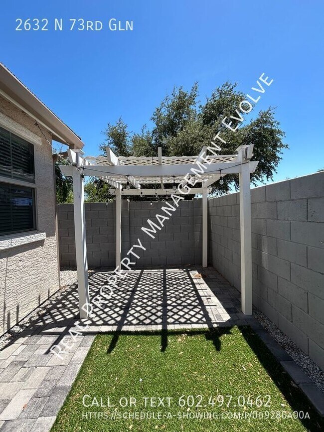 Building Photo - COME TOUR TODAY!