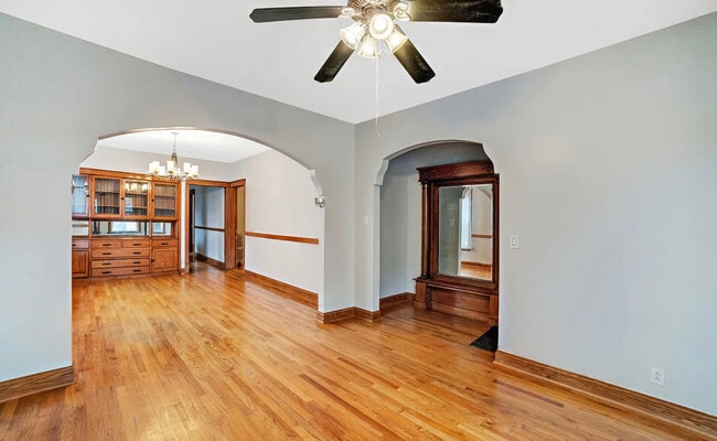 Living Room/Dining Room - 2916 W McLean Ave