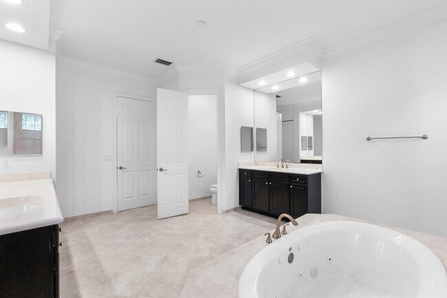 Building Photo - 301 Rudder Cay Way