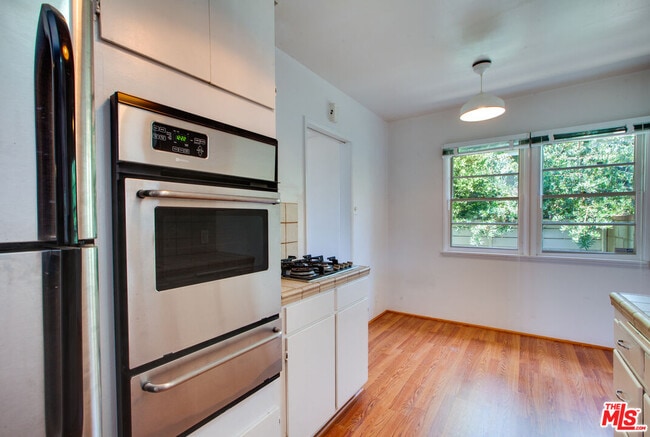 Building Photo - 848 Marco Pl