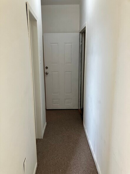 Building Photo - 48 Carlton Ave