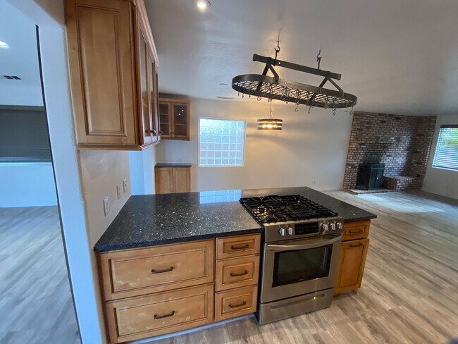 Building Photo - Charming 3-Bedroom Home with Fireplace & Private Yard – South B St, Lompoc