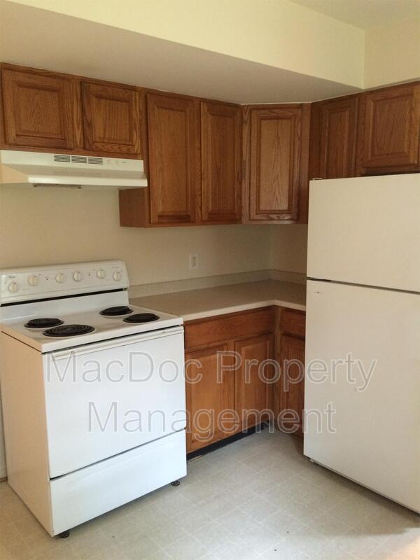 Building Photo - 298 Red Oak Dr