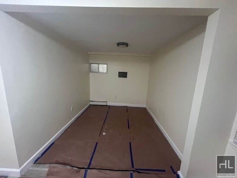 Building Photo - SPRINGFIELD BLVD