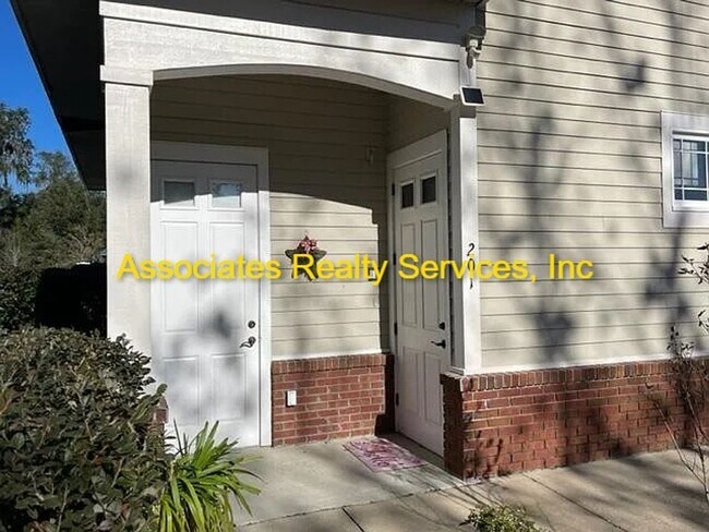 Building Photo - Live in Haile Market Square!  Now Available – 2nd Floor 3BR/2BA unit