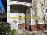 Building Photo - Live in Haile Market Square!  Now Available – 3BR/2BA unit