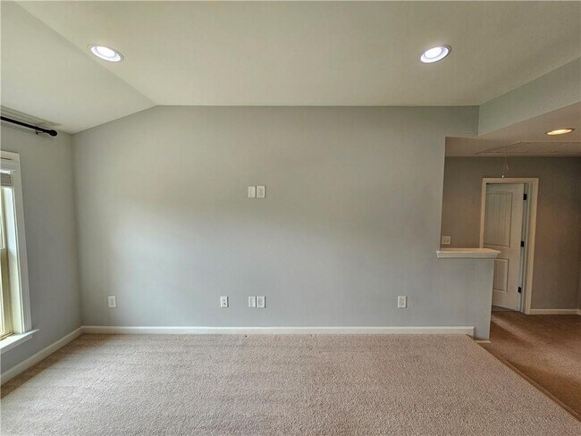 Building Photo - 3218 Leyden Ct