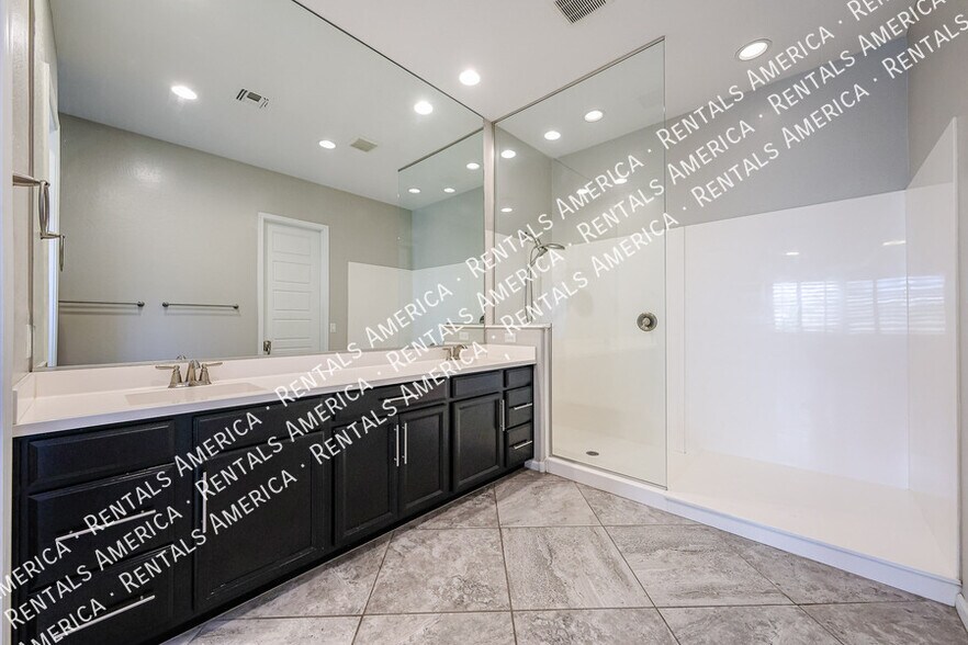 Building Photo - 248 E Desert Broom Dr