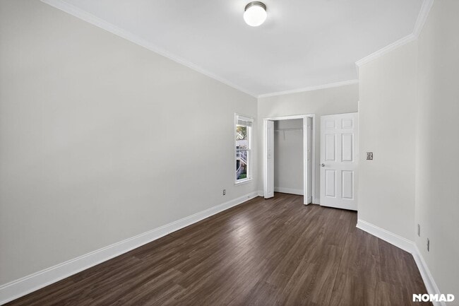 Building Photo - 237 Crumley St SW