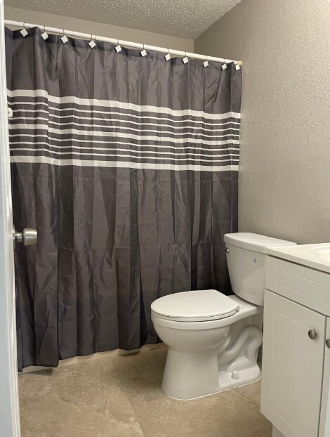 Building Photo - 12264 Maltz Ave