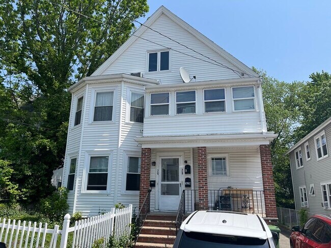 Building Photo - 29 Adams Ave