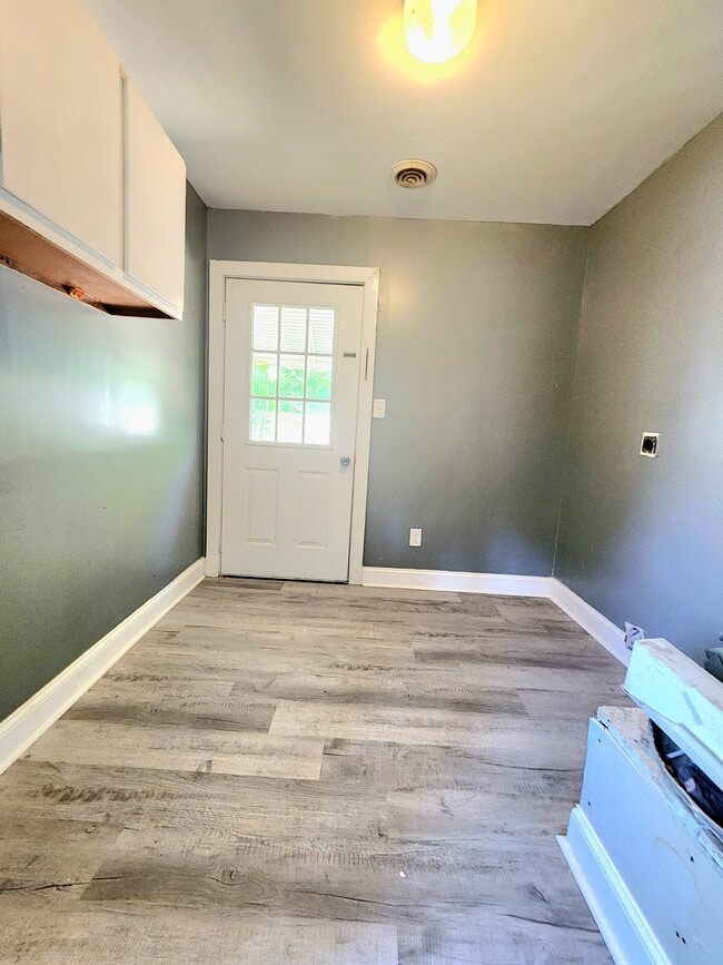 laundry room (backyard door) - 321 Stonewall Ave S