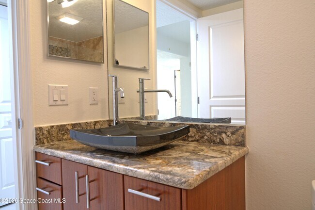 Building Photo - 2095 Jimmy Buffett Mem Hwy